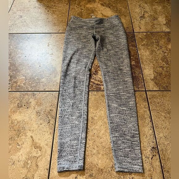 Ivivva leggings by lululemon - Picture 1 of 2